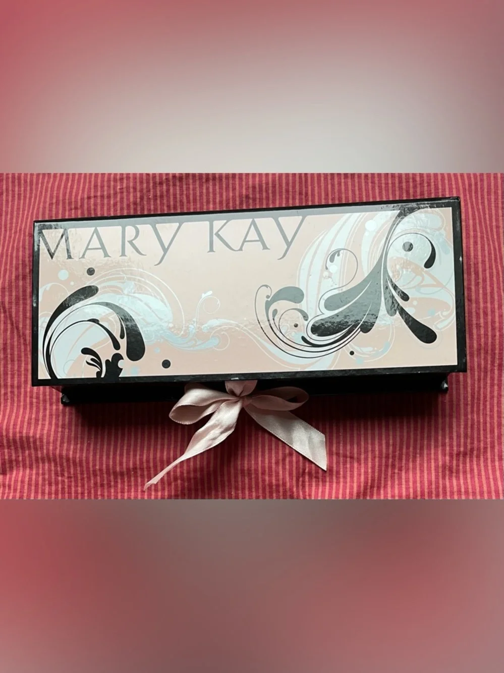 Mary Kay Miniature Perfume Set with Multi-Color Bottles 6 mini fragrances NWB - Picture 2 of 6